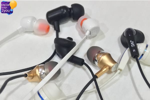 การใช้โทรศัพท์มือถือ ที่อันตรายช่วงฟ้าผ่า