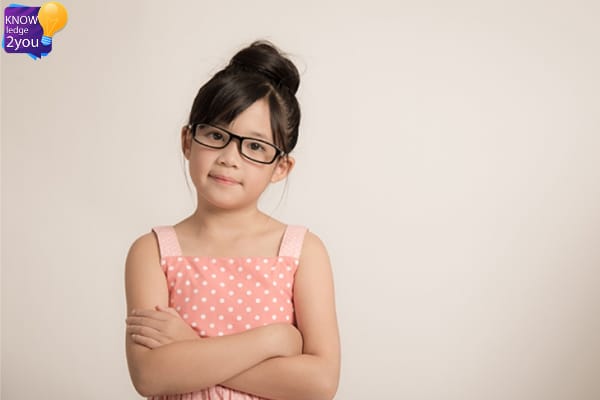 คนสายตาสั้น ใส่แว่นทุกวัน ทำให้สายตาสั้นยิ่งกว่าเดิม จริงไหม?